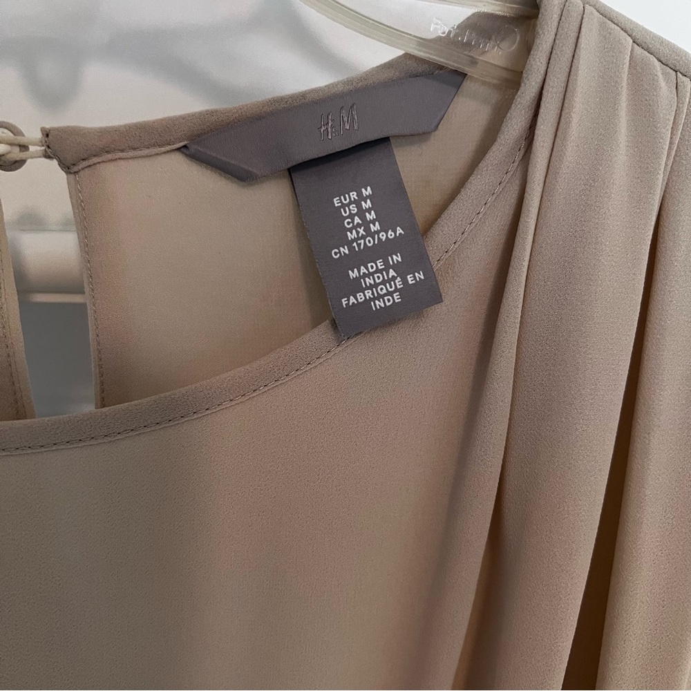 H&M Dress • Size M - Picture 3 of 3